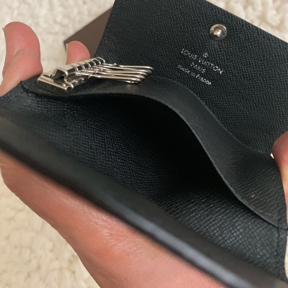❤️ Louis Vuitton 6 Key Holder Damier Graphite❤️ - Picture 3 of 8